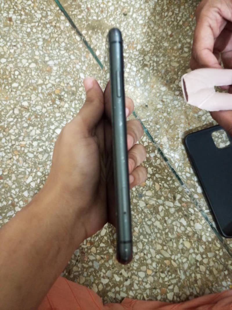 iphone 11 3