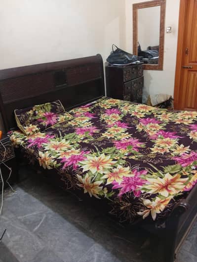 king size bed for sale with dressing show case