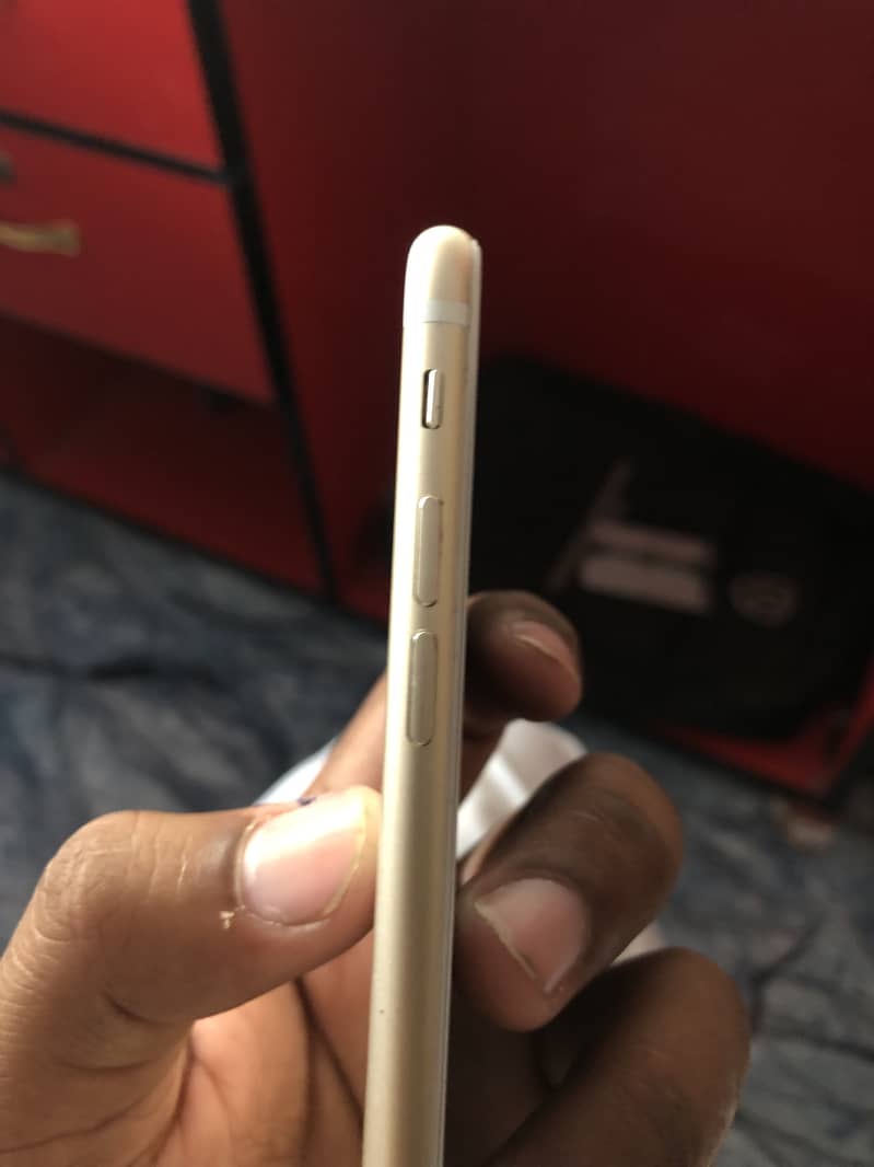Apple iPhone 7 1
