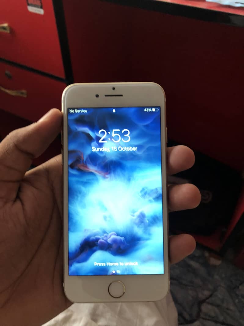 Apple iPhone 7 3