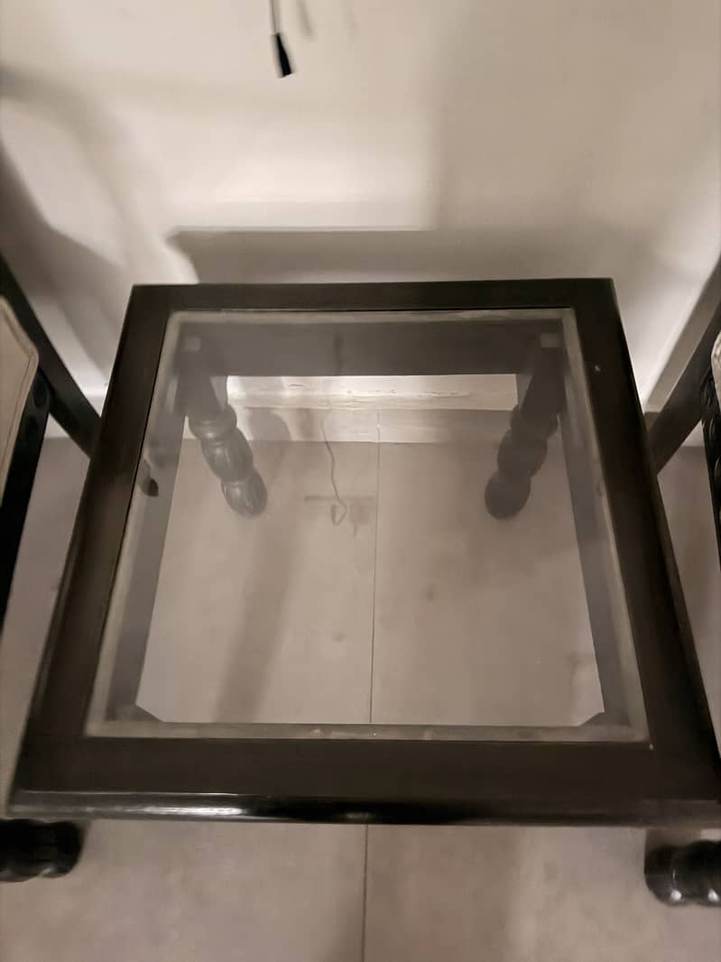 Side table 0
