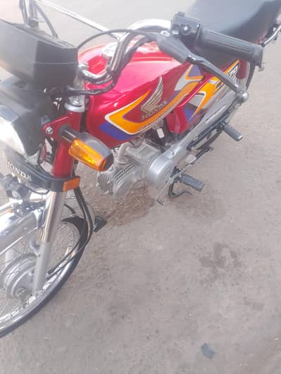 Honda CD four sale red colour 10/10 condition All okay ha