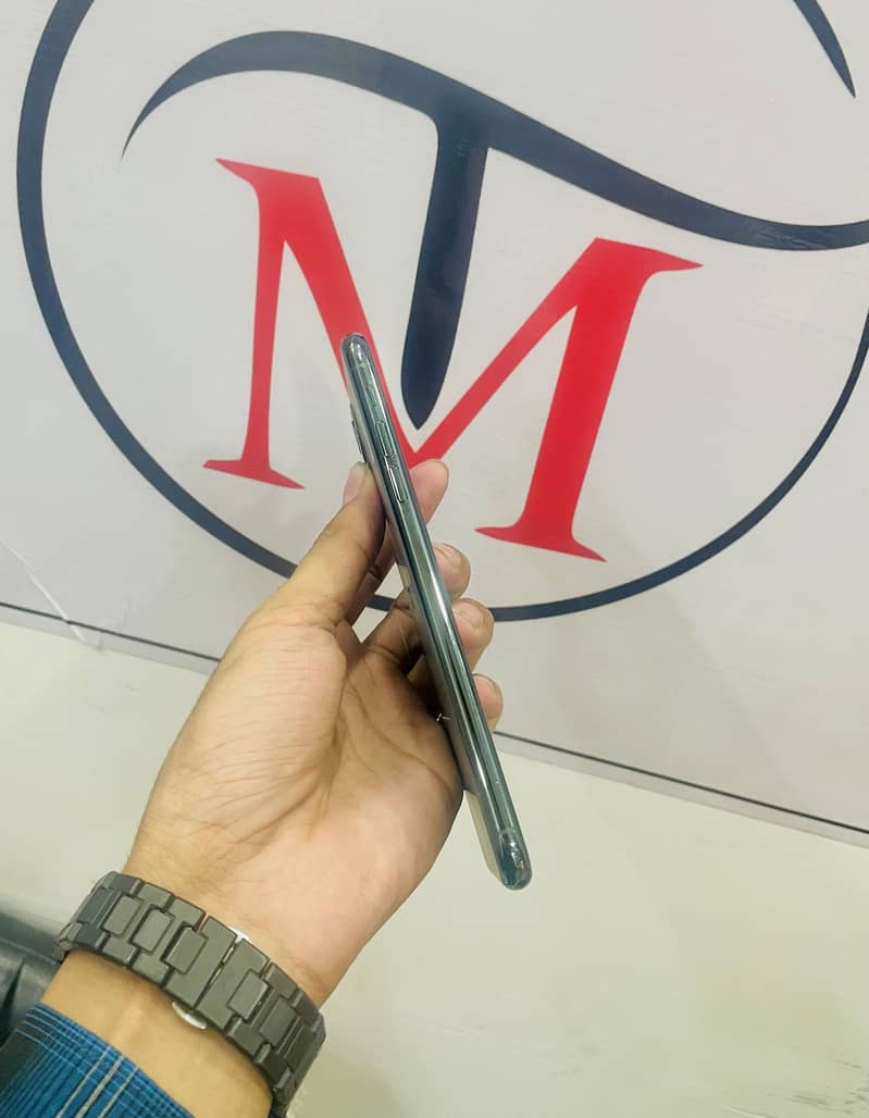 Iphone 11 Pro Max 1