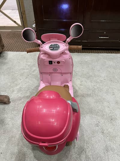2 Wheels scooty fresh new just box open