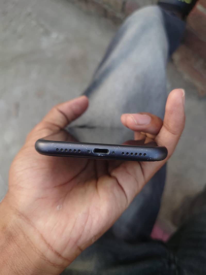 Iphone 11 4
