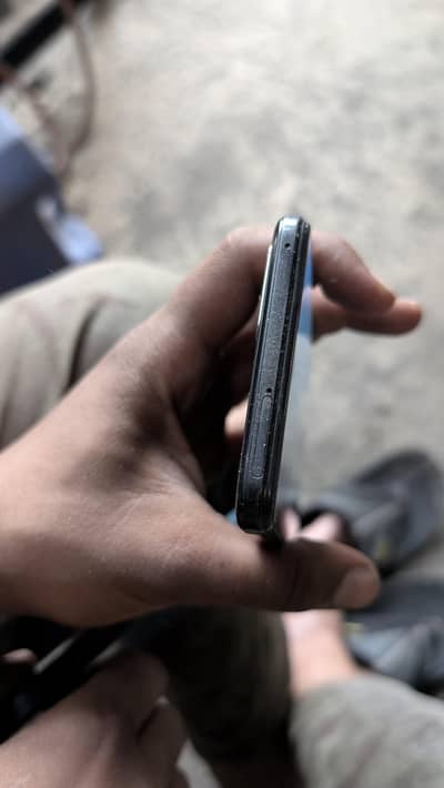 Vivo y21T 4+1 GB ram  128GB rom