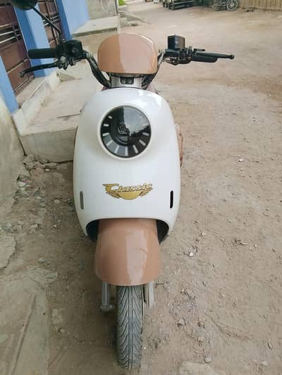 Electric 3 Wheeler Scooty Classic Company