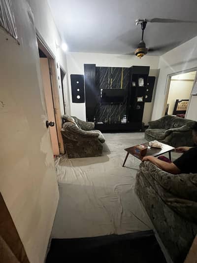 Flat For Sale 1100 Square Feet 2 Bedrooms Drawing Dinning Attached Bath Room, 4th Floor Vip Location