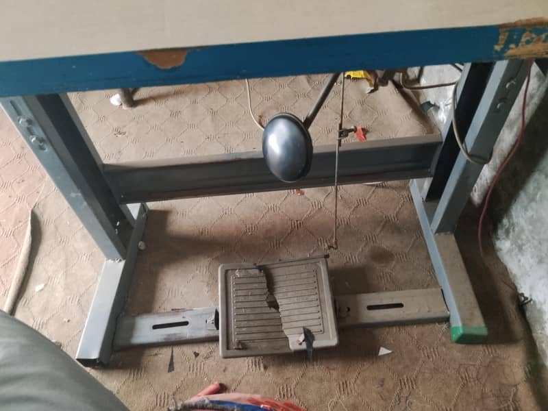 Singer machine 1