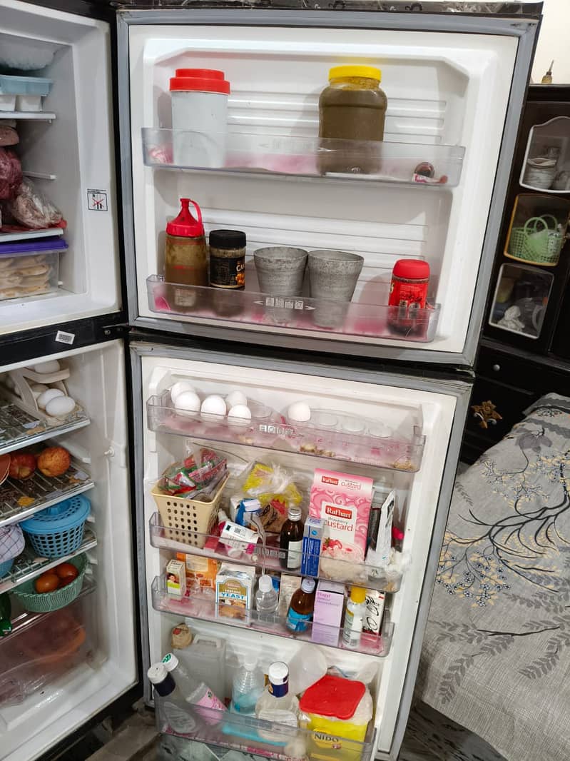 DAWLANCE FRIDGE 0