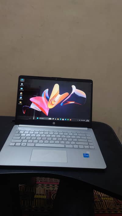 HP laptop for sale 11 Gen with windows 11 pro