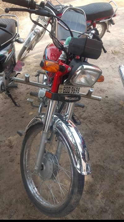 Honda CD 70 2026