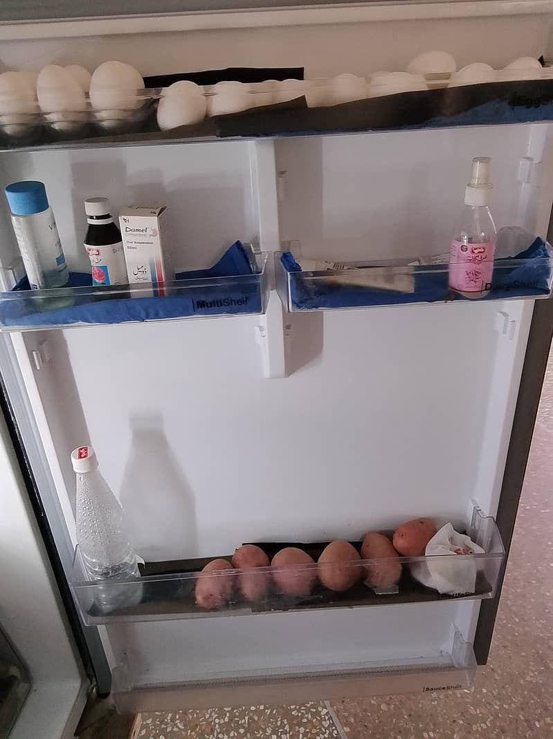 Refrigerator 7
