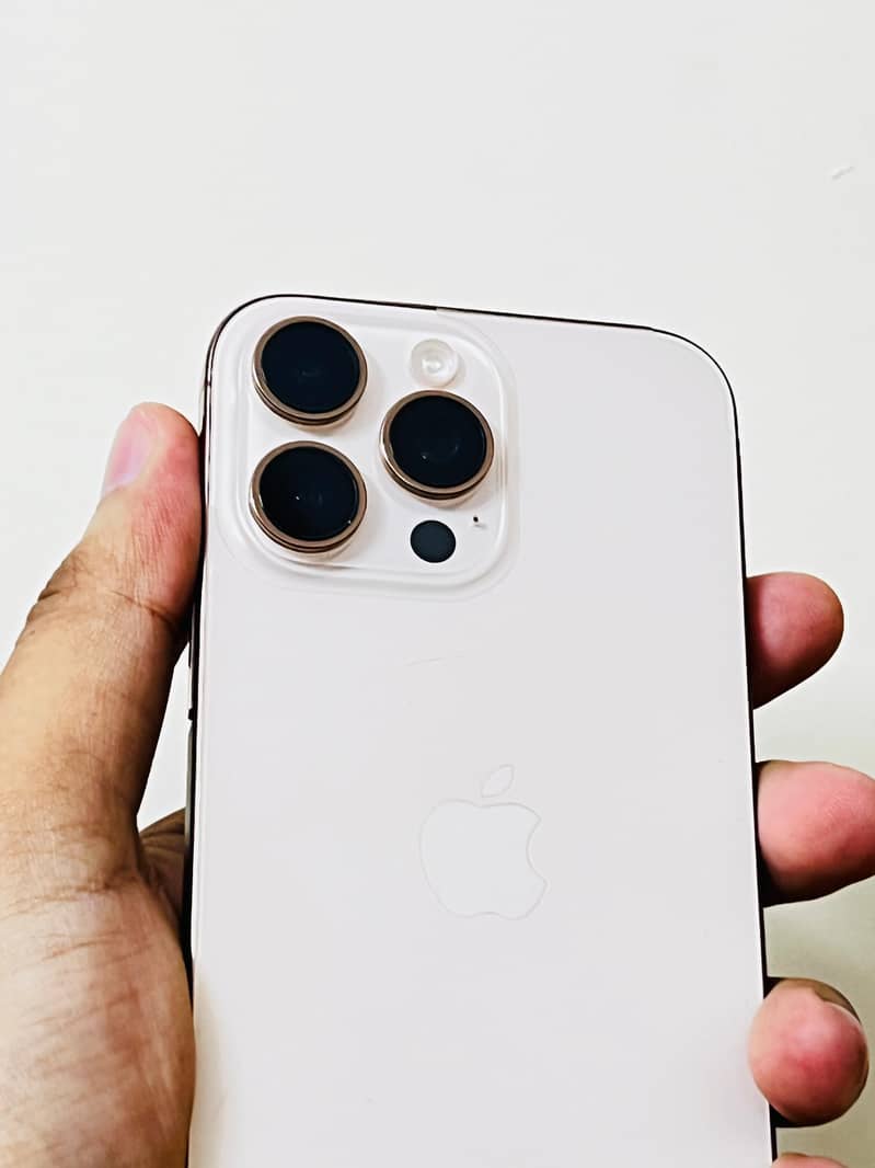 iPhone 16 Pro Maxx 8