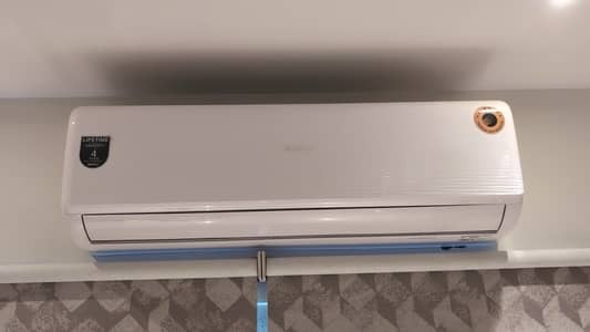 ORIENT Ultron Etech Imprint White DC Inverter