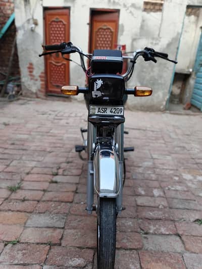 Honda CD 70. . 2022/2023 model
