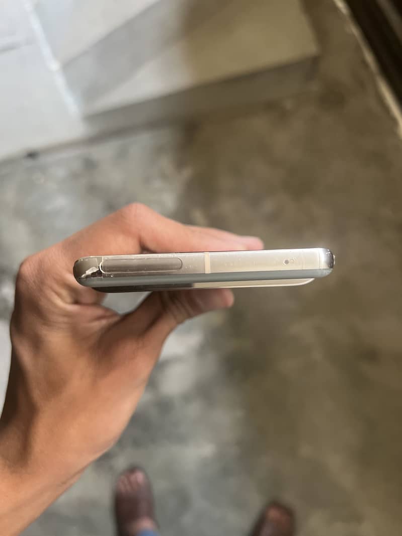 Google Pixel 7 pro 2