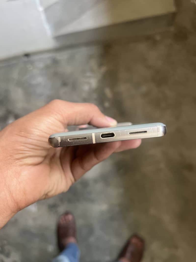 Google Pixel 7 pro 4
