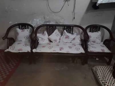 3 sofas all ok g for sale karna hai g
