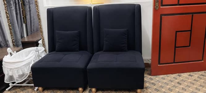 2 Seater Room Sofa With Mirror Round Table