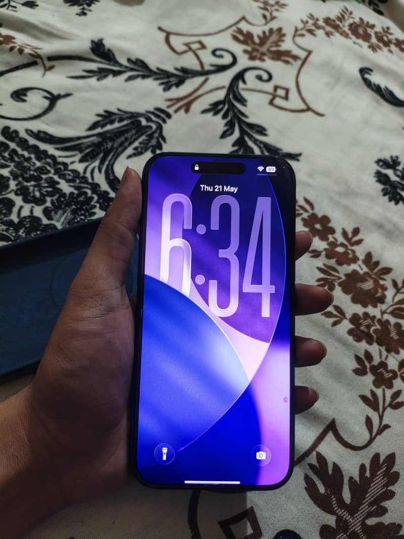 iphone 17 pro max 1