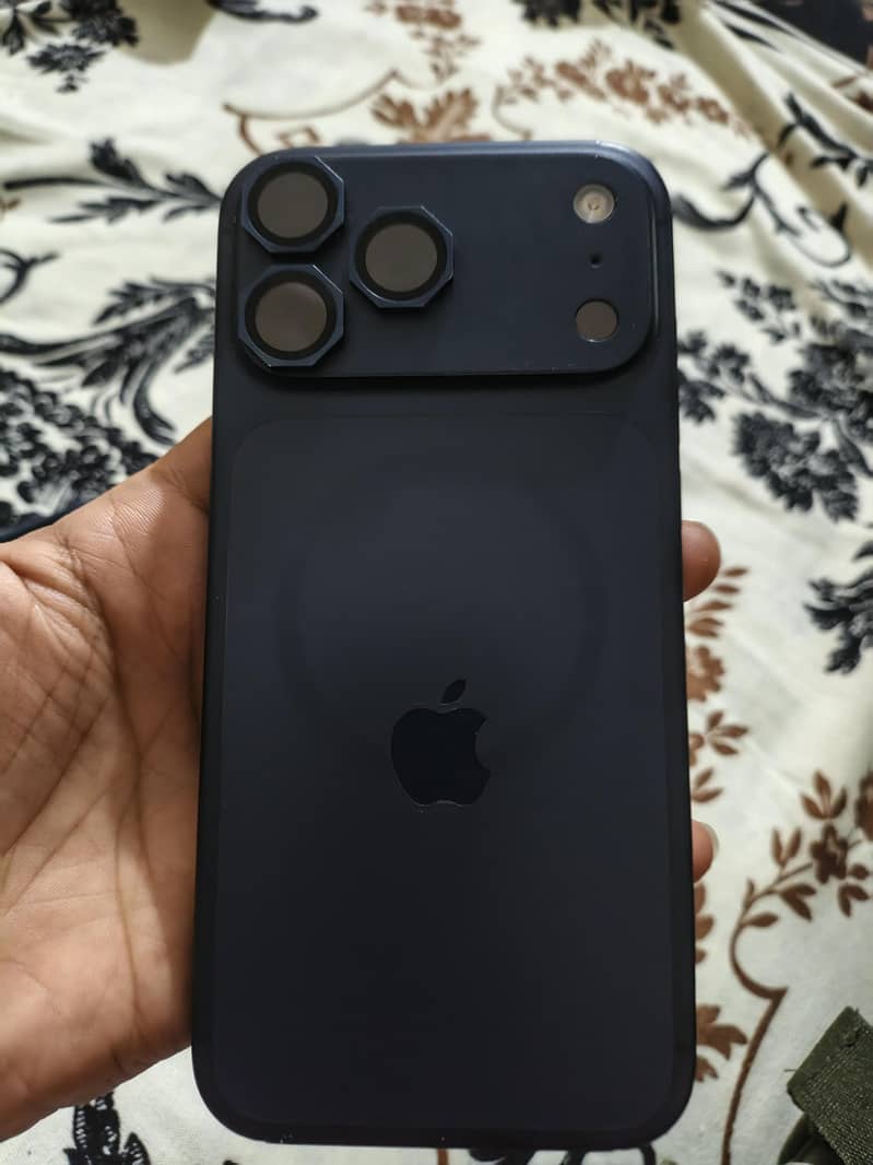 iphone 17 pro max 3