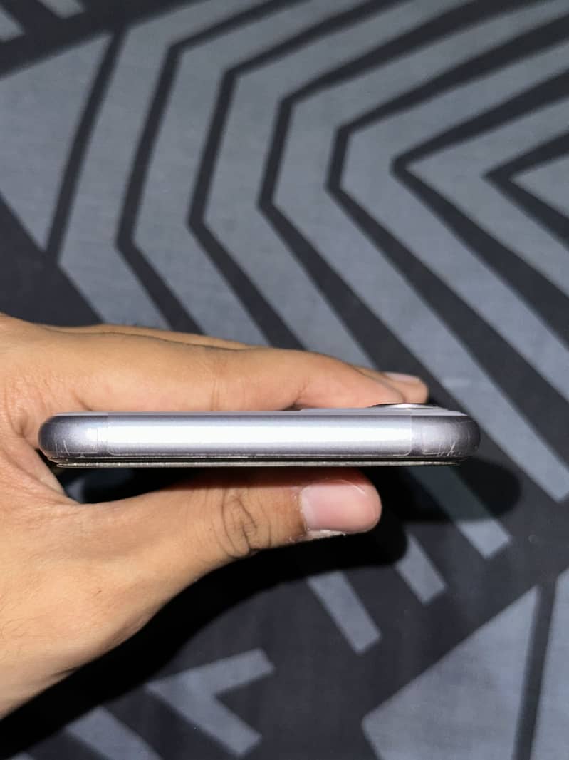 iPhone 11 1