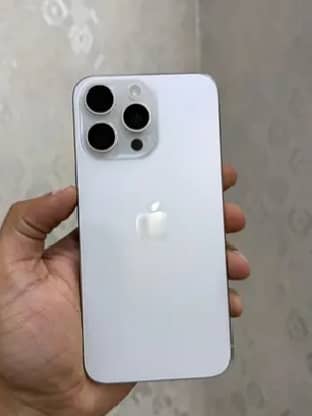 Apple iPhone 15 Pro Max
