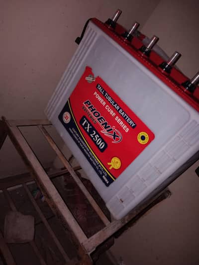 Phoenix TX2500 Power Cube Series . 12 V battery. 1 Y used