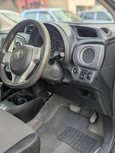 TOYOTA VITZ 12/15 PUSH START
