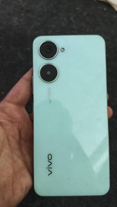 vivo Y03