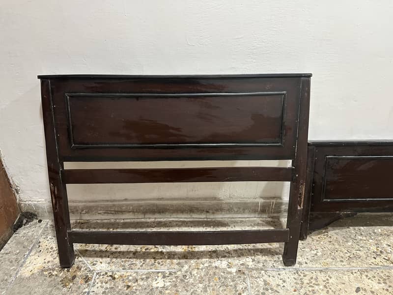 two single beds 4