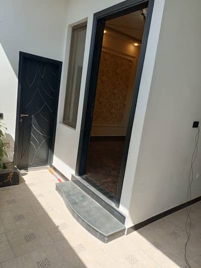 240 sq ultra modern ground floor pirtion with extra work