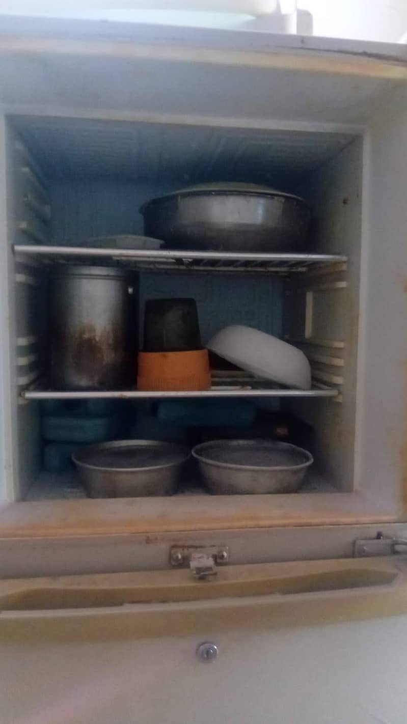 Fridge 0