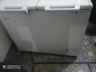 D- freezer Haier
