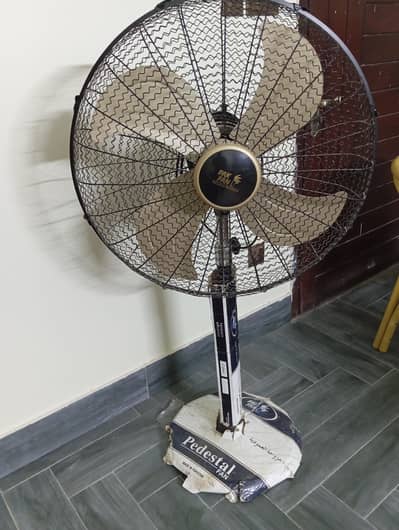 Padestal Pakfan for sale