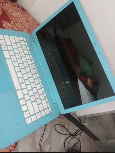 Hp laptop for sale 10/10 condition