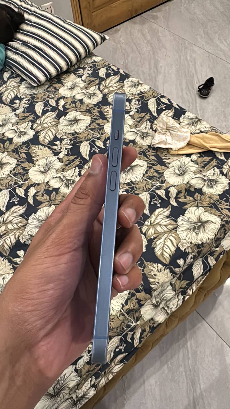 iPhone 14 plus JV 1