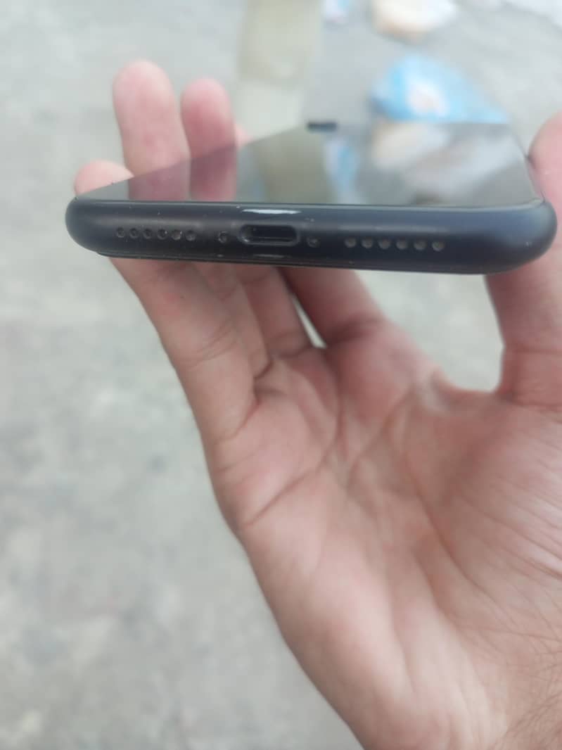 iPhone Xr 3