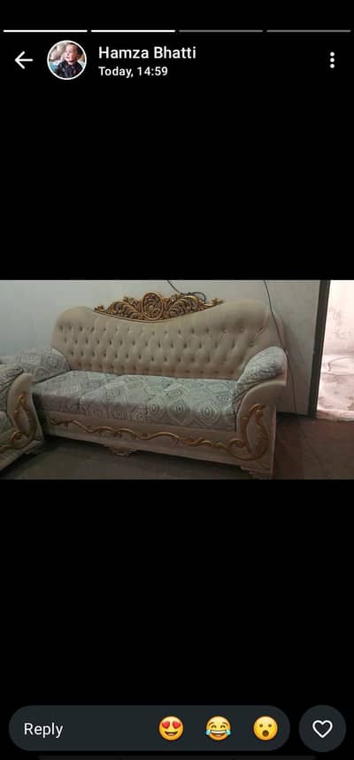 sofa se and table