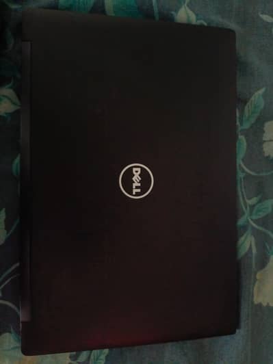 Dell latitude 7480  Core i5 6th generation Storge 8/256