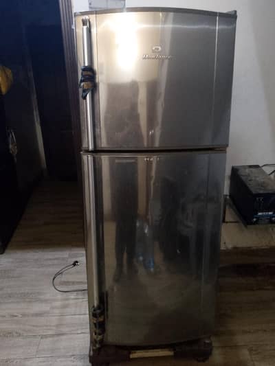 Dawlance Large Size fridge,Perfect Working,only serious buyer