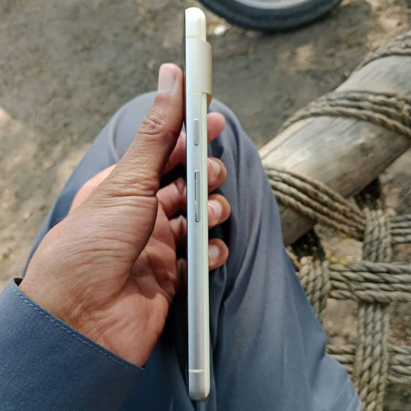 Google pixel 7 2
