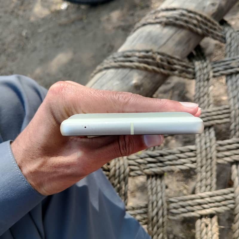 Google pixel 7 4