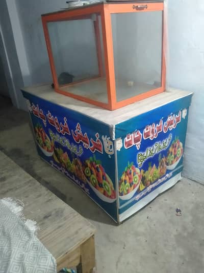 fruit counter & showcase