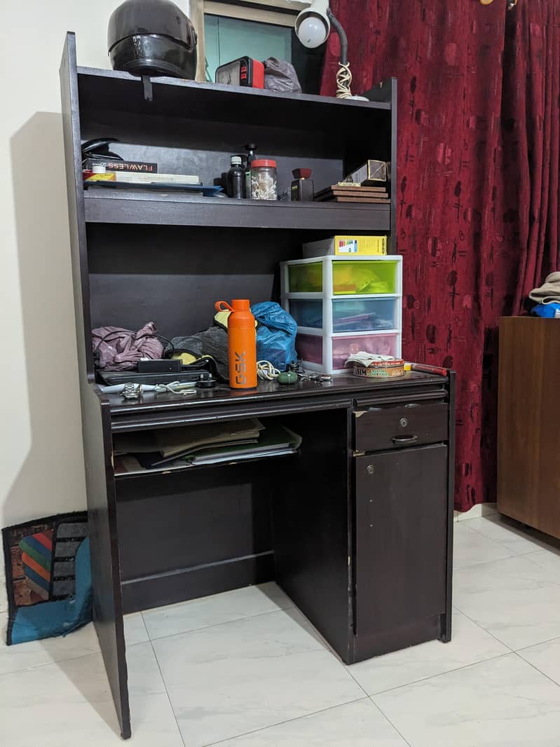 study / computer Table for sale 2