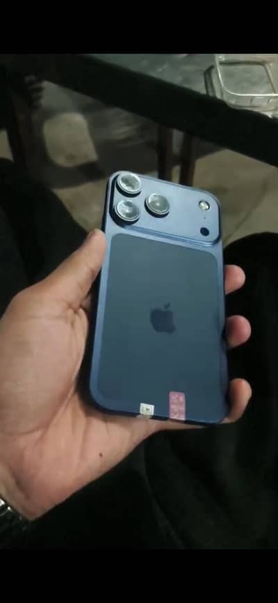 I phone 11 convert 17 pro 128GB —98 health all original