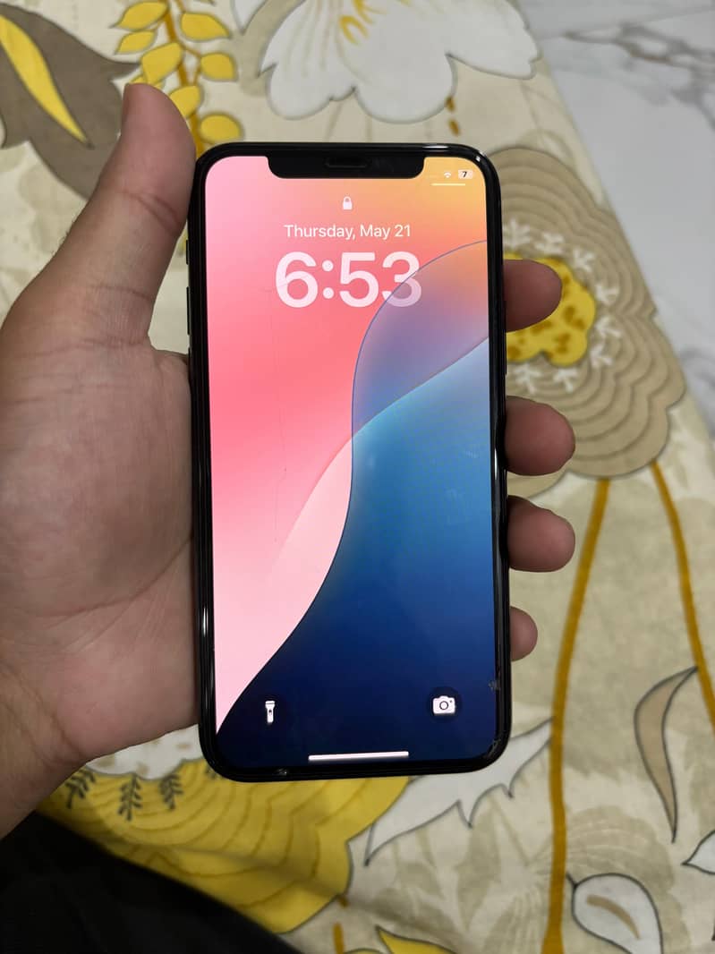 iphone 11 pro 4