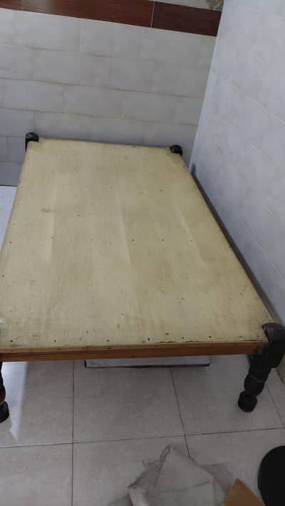 wooden takht