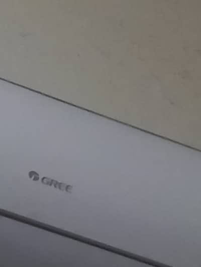 1 ton gree ac in good condition